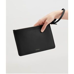 NWT Cuyana Slim Leather Wristlet Wallet